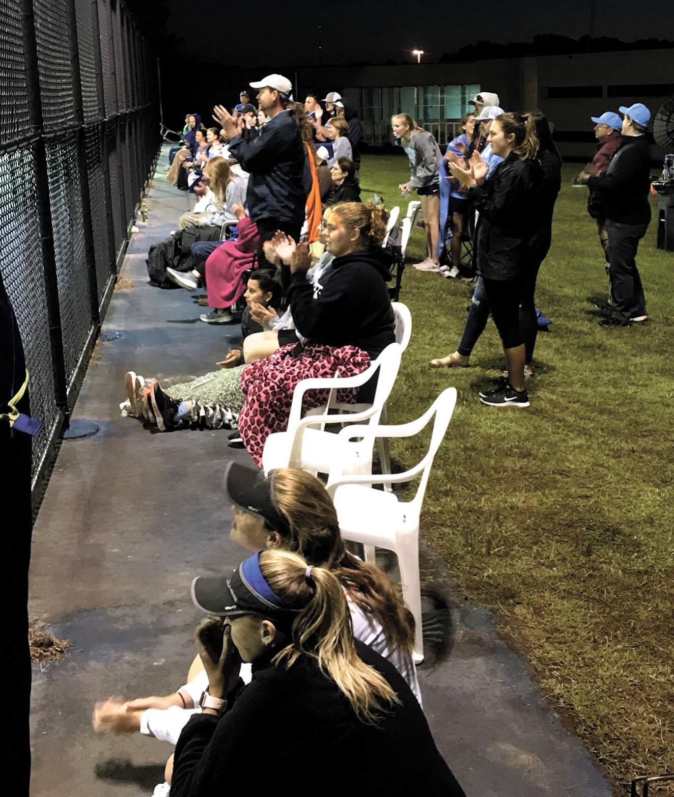TENNIS CROWD.jpg
